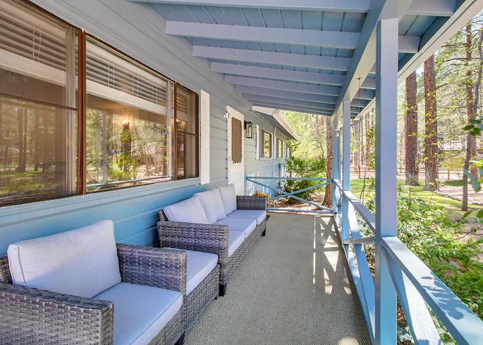 Deck + Pool Table: Nature Escape Pinetop-Lakeside