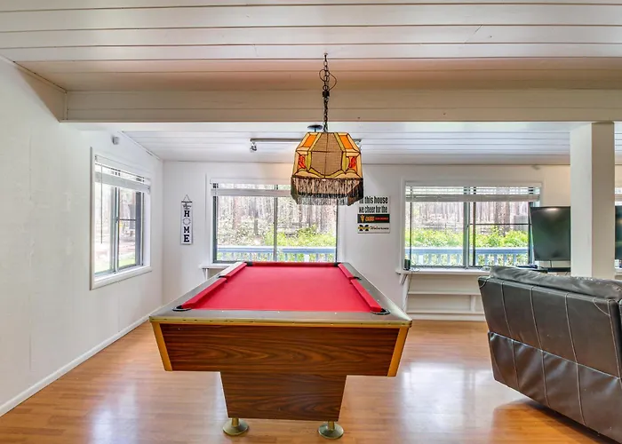 Deck + Pool Table: Nature Escape * Pinetop-Lakeside